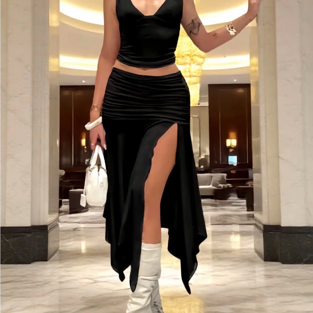 Large  Black Women's Slit Skirt